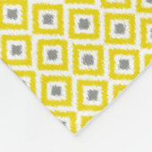 Couverture Polaire Diamants gris jaune monogramme Motif Ikat (Coin)