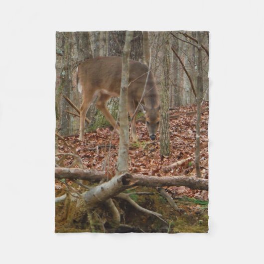 Couverture Polaire Doe Deer dans les arbres (Devant)