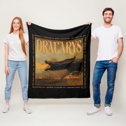Couverture Polaire "Dracarys" Drogon Breathing Fire Graphic (En situation)