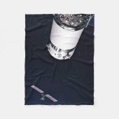 Couverture Polaire Dragon Xl Spacecraft S'Approche D'Une Passerelle L (Devant)