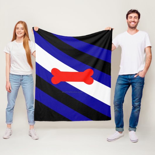 Couverture Polaire Drapeau de fierté de jeu de chiots de SlipperyJoe (En situation)