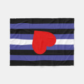 Couverture Polaire Drapeau et coeur de la Fierté en cuir (Devant (Horizontal))