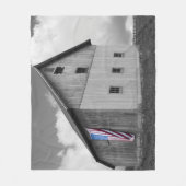 Couverture Polaire Drapeaux de nos agriculteurs - Grange avec drapeau (Devant)