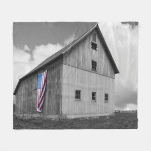 Couverture Polaire Drapeaux de nos agriculteurs - grange avec le