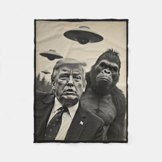 Couverture Polaire Drôle de selfie de Trump avec Bigfoot et des ovnis