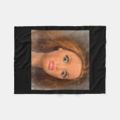 Couverture Polaire Drôle dégoûtant doll face mème (Devant (Horizontal))