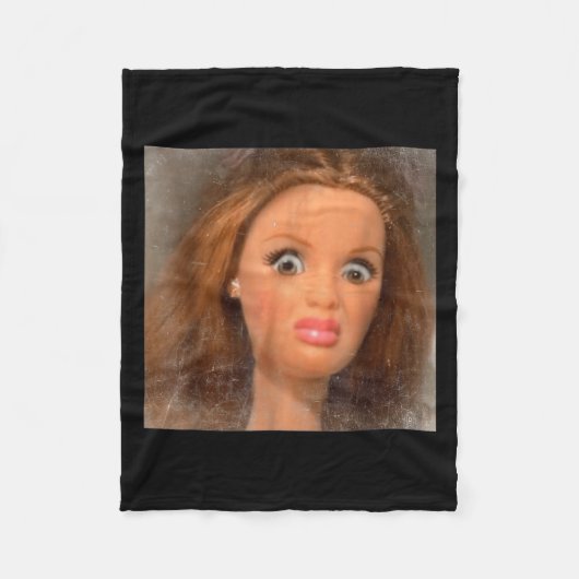 Couverture Polaire Drôle dégoûtant doll face mème (Devant)