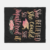 Couverture Polaire Elle croyait qu'elle pouvait donc elle l'a maîtris (Devant (Horizontal))