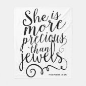 Couverture Polaire Elle est plus précieuse que Bijoux Proverbes Blanc (Devant)