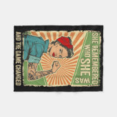 Couverture Polaire Elle Se Souvient De Qui Elle Était Et Du Jeu Chang (Devant (Horizontal))