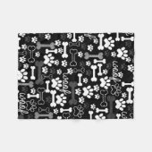 Couverture Polaire Empreintes de pattes et os noirs et blancs (Devant (Horizontal))