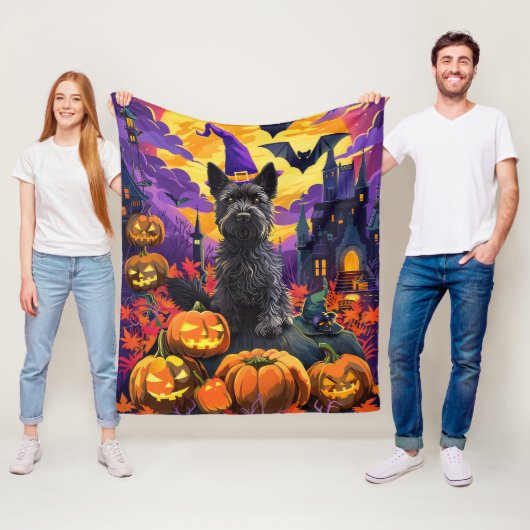Couverture Polaire Épouvantable sorcière d'Halloween Terrier Écossais (En situation)