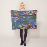 Couverture Polaire Etang Lily, Monet<br><div class="desc">Oscar-Claude Monet (14 novembre 1840 - 5 décembre 1926) était un peintre français, un fondateur de la peinture impressionniste française et le praticien le plus constant et le plus prolifique de la philosophie du mouvement d'exprimer ses perceptions avant la nature, surtout en ce qui concerne la peinture en plein air...</div>