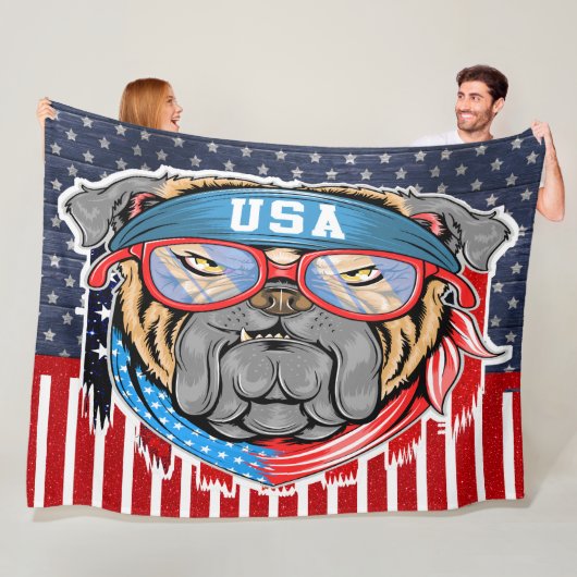 Couverture Polaire États-Unis Bulldog (En situation)