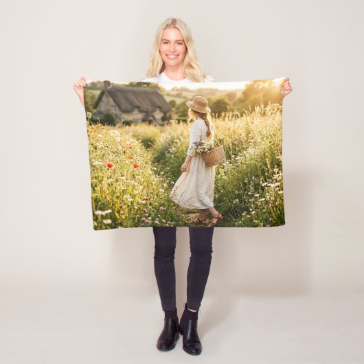 Couverture Polaire Femme dans un champ de blé (En situation)