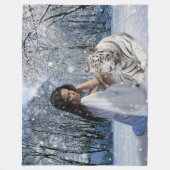 COUVERTURE POLAIRE FEMME ET TIGRE BLANC (Devant)