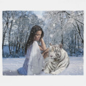 COUVERTURE POLAIRE FEMME ET TIGRE BLANC (Devant (Horizontal))