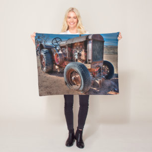 Couverture Polaire Fermes Tracteur d'antiquité rouillé