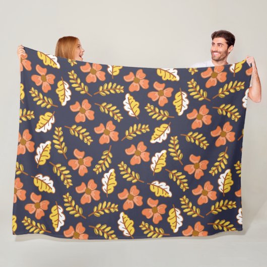 Couverture Polaire Feuilles d'automne en chute chaude avec fleurs (En situation)
