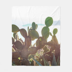 Couverture Polaire Feuilles de cactus. Plante extérieur avec lumière
