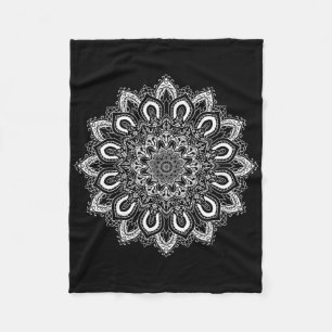 Couverture Polaire Fleur de lotus blanche ornée mandala de yoga _1