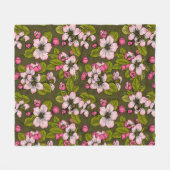 Couverture Polaire Fleur de pommier sur fond vert foncé (Devant (Horizontal))