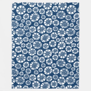 Couverture Polaire Fleurs Abstraites 031023 - Blanc sur Bleu Shibori