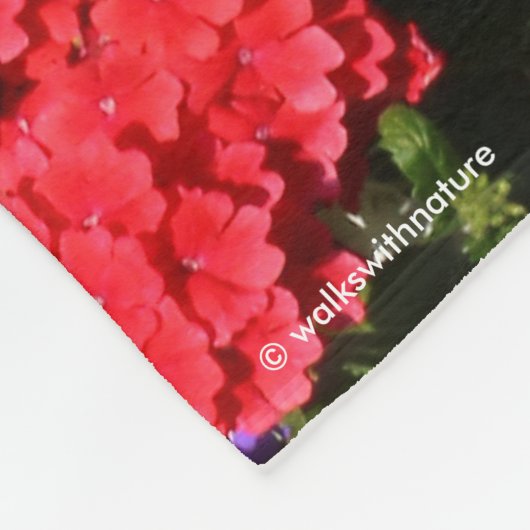 Couverture Polaire Fleurs annuelles violettes, rouges et blanches (Coin)