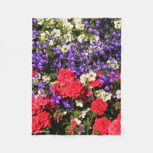 Couverture Polaire Fleurs annuelles violettes, rouges et blanches (Devant)