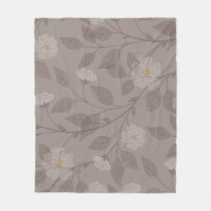 Couverture Polaire Fleurs brodées et feuilles, design sans soudure.