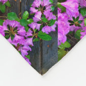 Couverture Polaire Fleurs d'Azaleas roses, jardin rustique (Coin)