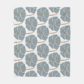 Couverture Polaire Fleurs de Géranium Bleu Motif romantique. (Devant)
