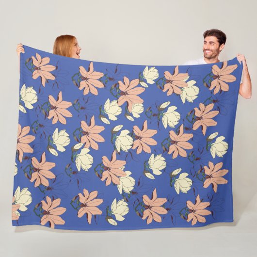 Couverture Polaire Fleurs de Magnolia (En situation)