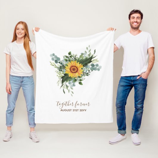 Couverture Polaire Fleurs de soleil rustiques Eucalyptus Leaf (En situation)