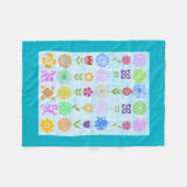 Couverture Polaire Fleurs sur le bleu (Devant (Horizontal))