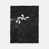 Couverture Polaire floral noir et blanc minimal (Devant)