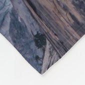 COUVERTURE POLAIRE FORMATIONS DE ROCHES BROWN ET NOIRES (Coin)