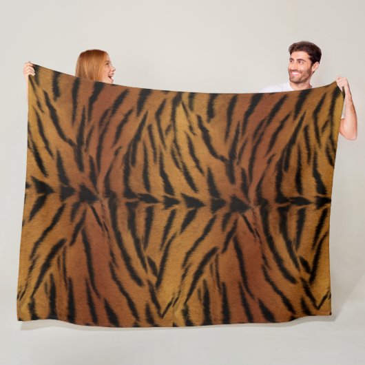 Couverture Polaire Fourrure de tigre (En situation)