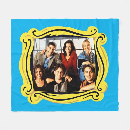 Couverture Polaire FRIENDS™ | Cast assis dans l'appartement de Monica (Devant (Horizontal))