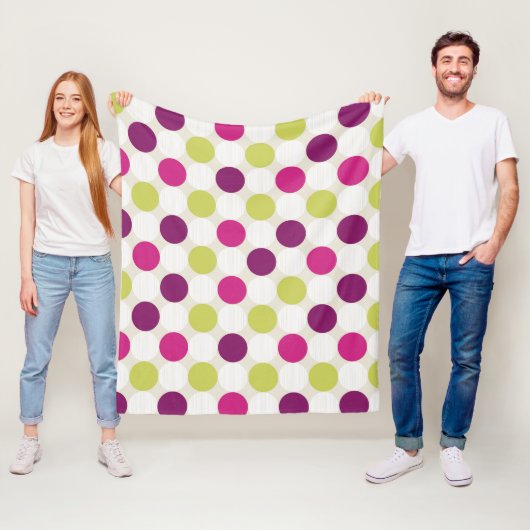 Couverture Polaire Funky Retro Green and Purple Dots (En situation)