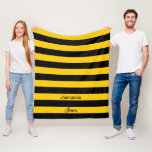 Couverture Polaire Funny Classic Bumble Bee Stripes Motif rayé<br><div class="desc">Un design motif classique à rayures larges mignonnes,  avec des rayures noires et jaunes inspirées des bees de bosse. Personnalisez-le facilement à votre texte ou à votre nom ! - conçu avec les Zaubershirts -</div>