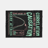 Couverture Polaire Funny Correlation Does Not Imply Causation Premium (Devant (Horizontal))