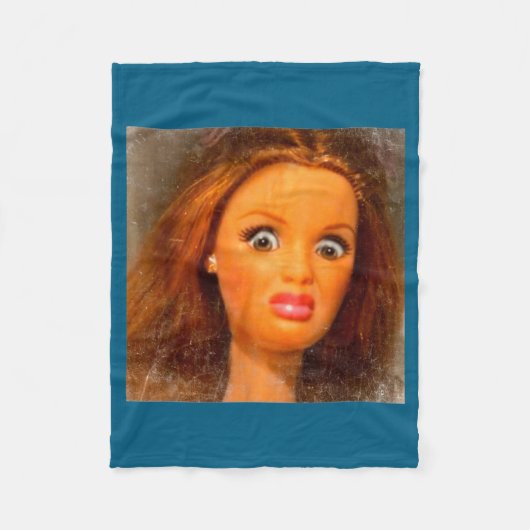 Couverture Polaire Funny Disgusting Doll Face Meme (Devant)