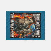 Couverture Polaire Funny Graphic Tee Hide Your Wife The Alpha Is Here (Devant (Horizontal))