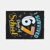 Couverture Polaire Funny Meme I Survived 67 Days Of School Teacher St (Devant (Horizontal))