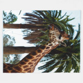 Couverture Polaire Giraffe Amusante Frappant Une Framboise, Grande (Devant (Horizontal))