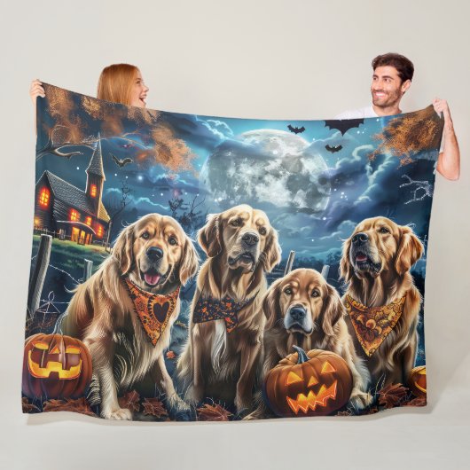 Couverture Polaire Golden Retriever Halloween Éffrayant (En situation)