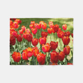 Couverture Polaire Grand champ de tulipes rouges (Devant (Horizontal))
