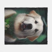 Couverture Polaire Grand Pyrenees en robe de la Saint-Patrick (Devant (Horizontal))