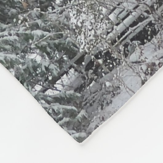 Couverture Polaire Grange rouge neigeuse (Coin)